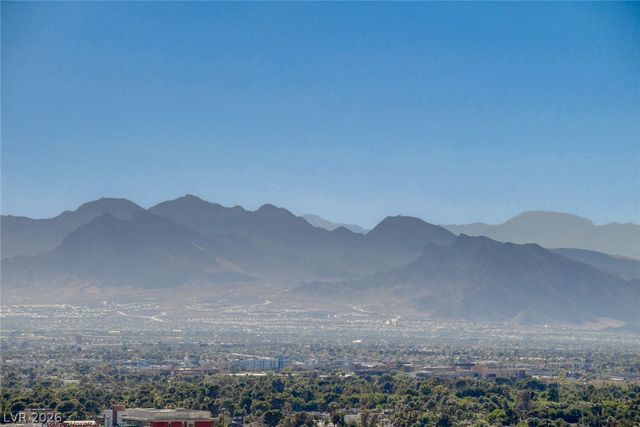 200 Hoover Avenue 1601, Las Vegas, NV 89101