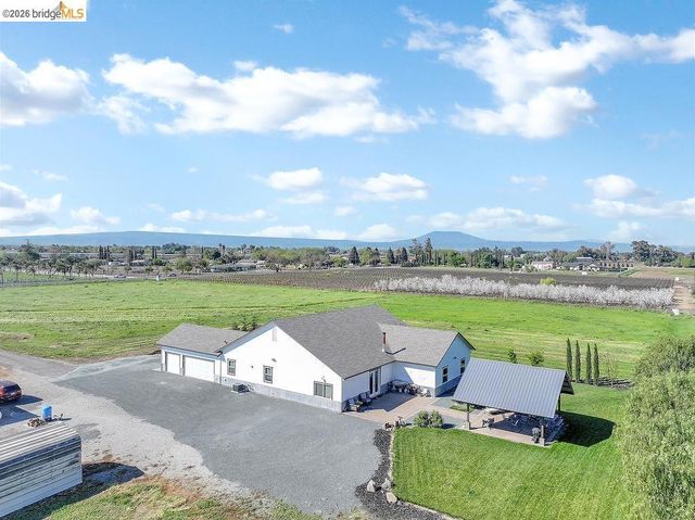 2200 Delta Rd, Knightsen, CA 94548