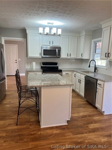 3427 Greenview Drive, New Albany, IN 47150