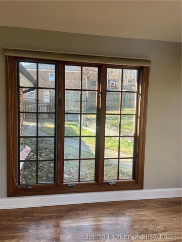 3427 Greenview Drive, New Albany, IN 47150