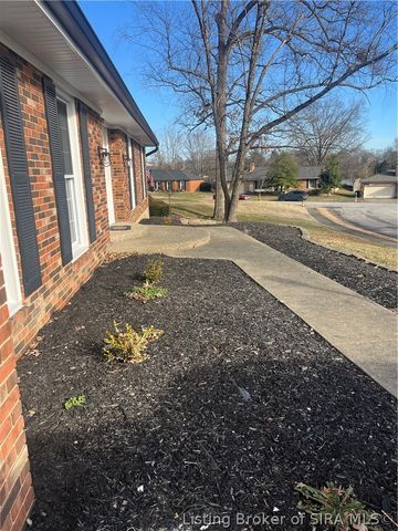 3427 Greenview Drive, New Albany, IN 47150