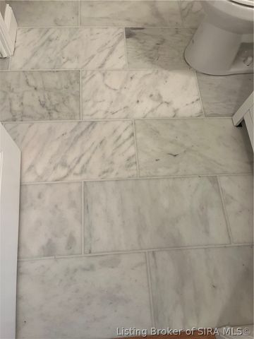 3427 Greenview Drive, New Albany, IN 47150