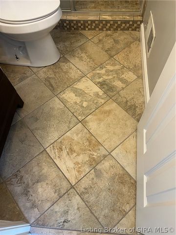 3427 Greenview Drive, New Albany, IN 47150