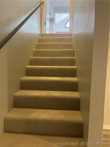 3427 Greenview Drive, New Albany, IN 47150