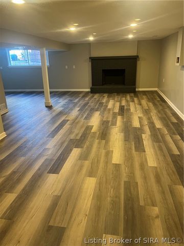 3427 Greenview Drive, New Albany, IN 47150