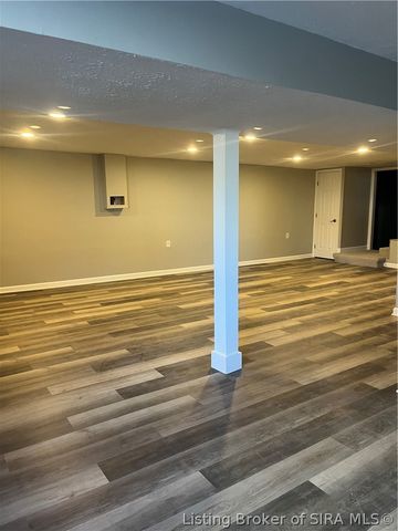 3427 Greenview Drive, New Albany, IN 47150