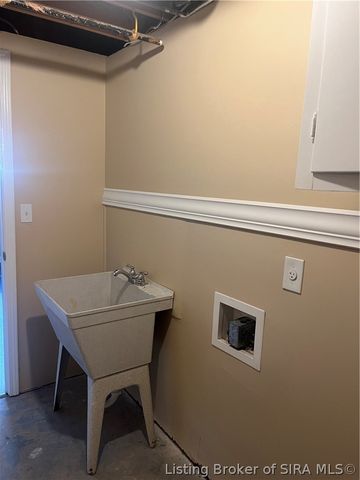 3427 Greenview Drive, New Albany, IN 47150