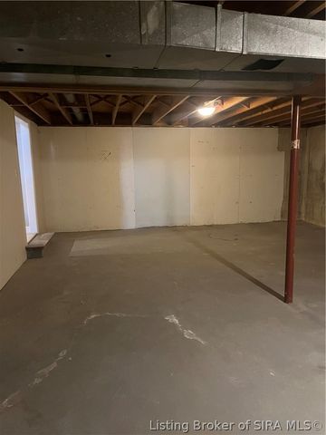 3427 Greenview Drive, New Albany, IN 47150