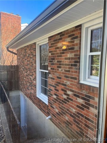 3427 Greenview Drive, New Albany, IN 47150