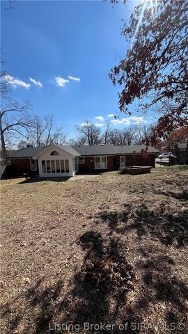 3427 Greenview Drive, New Albany, IN 47150