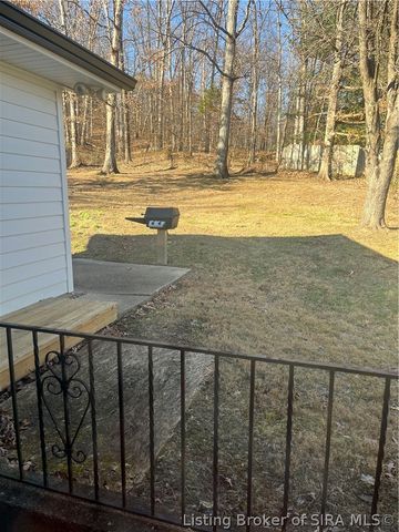 3427 Greenview Drive, New Albany, IN 47150