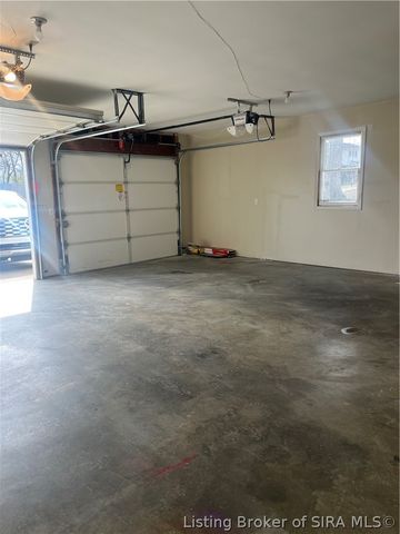 3427 Greenview Drive, New Albany, IN 47150