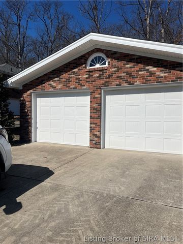 3427 Greenview Drive, New Albany, IN 47150