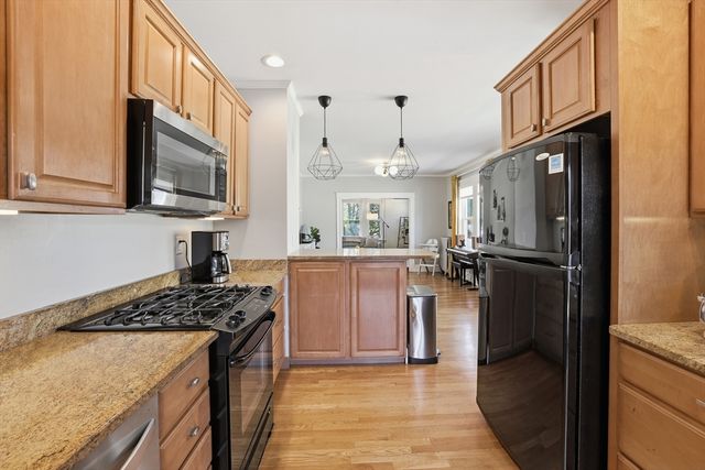 330 Sea St, Quincy, MA 02169