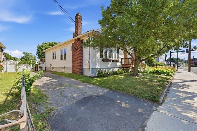 330 Sea St, Quincy, MA 02169