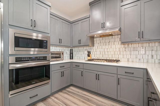 17203 Rosamond St, Lathrop, CA 95330
