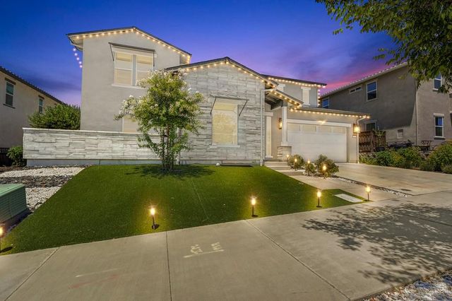 17203 Rosamond St, Lathrop, CA 95330