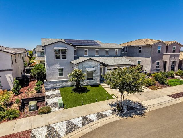 17203 Rosamond St, Lathrop, CA 95330