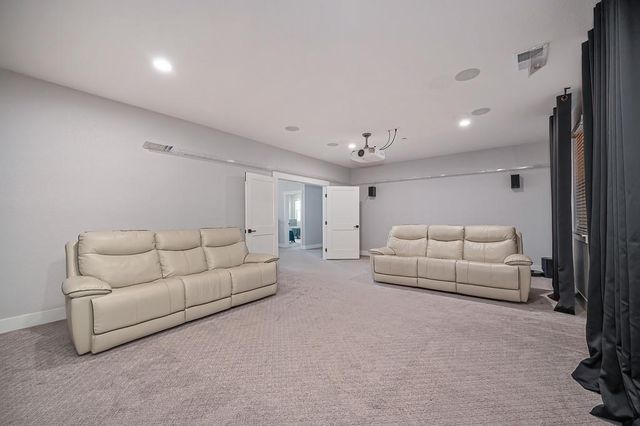 17203 Rosamond St, Lathrop, CA 95330