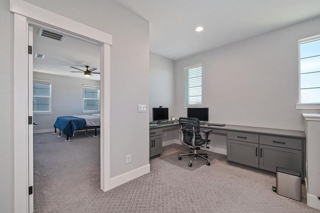 17203 Rosamond St, Lathrop, CA 95330