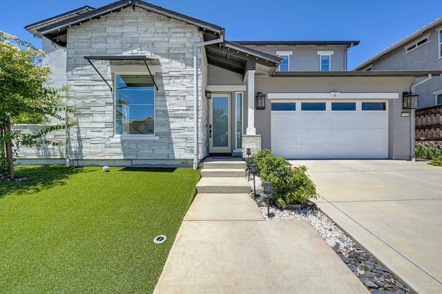 17203 Rosamond St, Lathrop, CA 95330