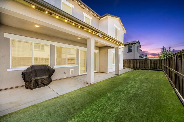 17203 Rosamond St, Lathrop, CA 95330