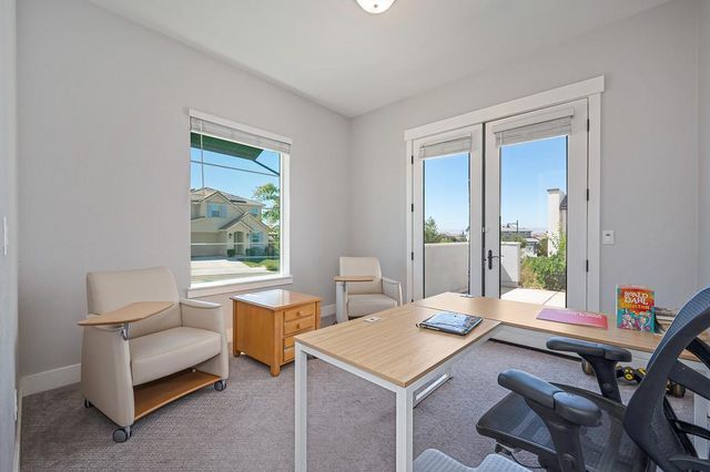 17203 Rosamond St, Lathrop, CA 95330