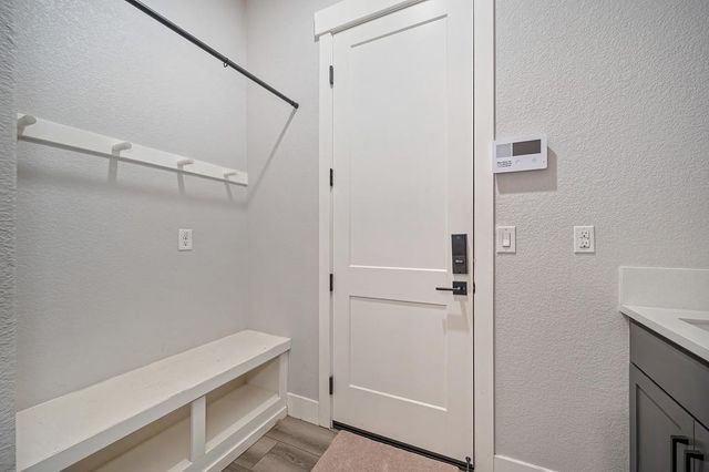 17203 Rosamond St, Lathrop, CA 95330