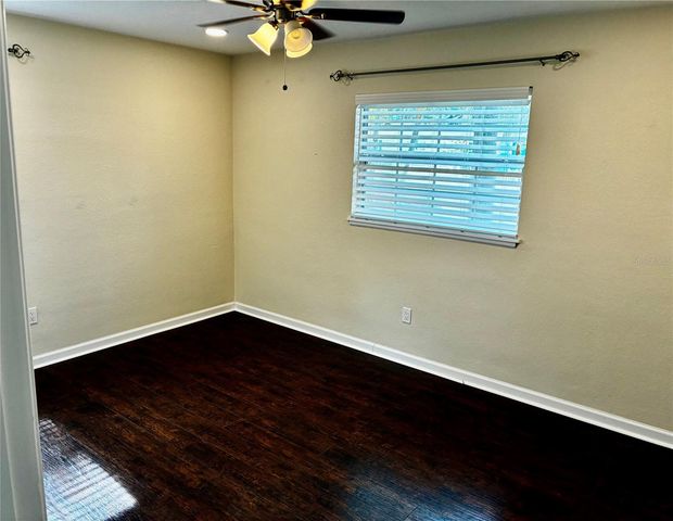 810 52ND AVENUE N, St Petersburg, FL 33703