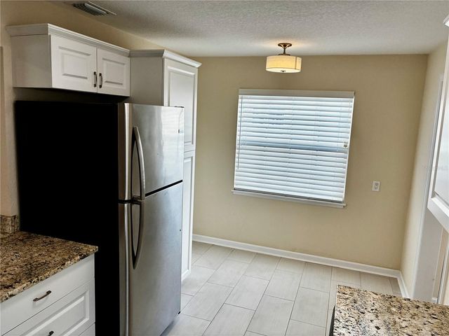 810 52ND AVENUE N, St Petersburg, FL 33703
