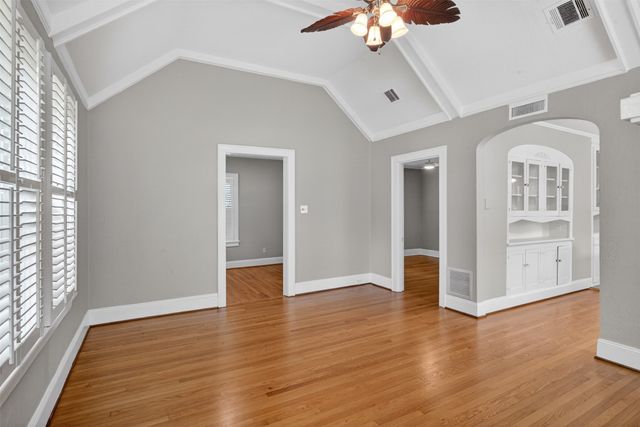 328 Albany Avenue, Shreveport, LA 71105