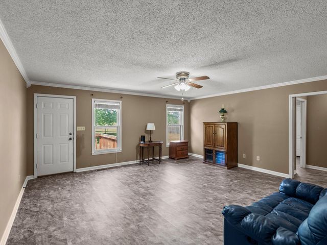 6934 Old Railroad Bed Rd, Toney, AL 35773