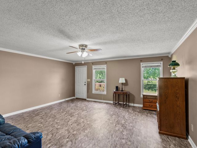 6934 Old Railroad Bed Rd, Toney, AL 35773