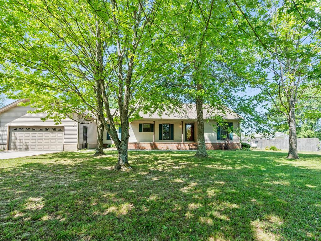 6934 Old Railroad Bed Rd, Toney, AL 35773