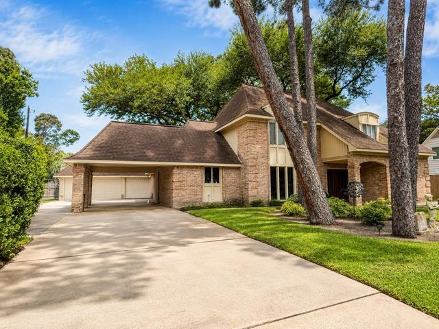 803 Thornbranch Drive, Houston, TX 77079