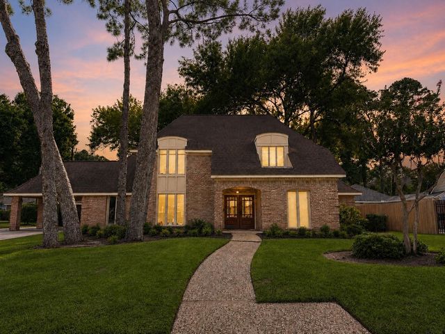 803 Thornbranch Drive, Houston, TX 77079