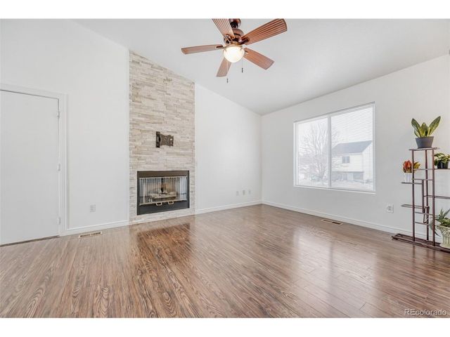 1410 S Pitkin Way, Aurora, CO 80017