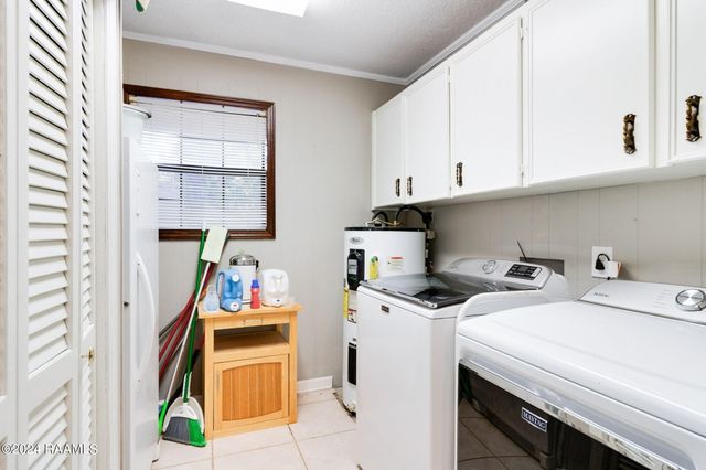 192 Tillou Andrus Drive, Opelousas, LA 70570