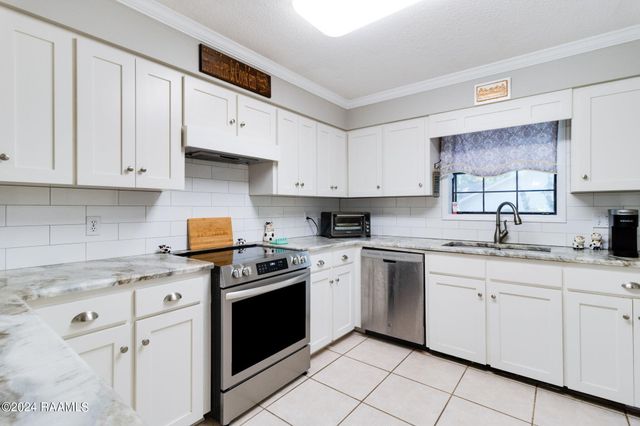 192 Tillou Andrus Drive, Opelousas, LA 70570