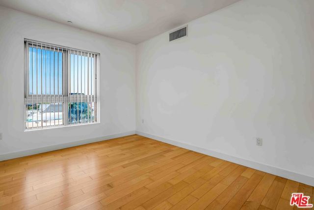 1260 S Corning Street 209, Los Angeles, CA 90035