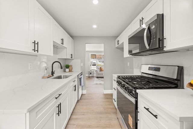 122 Sinclair Rd, Brockton, MA 02302