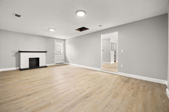 122 Sinclair Rd, Brockton, MA 02302