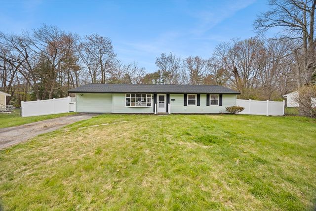 122 Sinclair Rd, Brockton, MA 02302