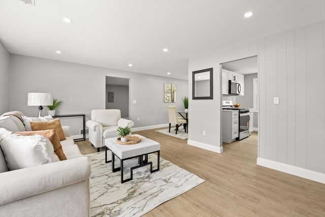 122 Sinclair Rd, Brockton, MA 02302