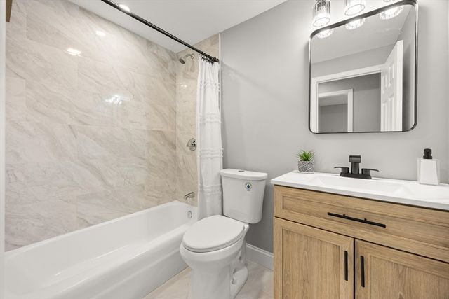 122 Sinclair Rd, Brockton, MA 02302