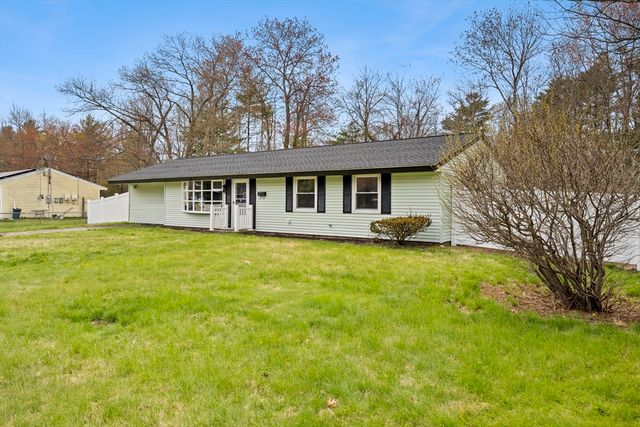 122 Sinclair Rd, Brockton, MA 02302