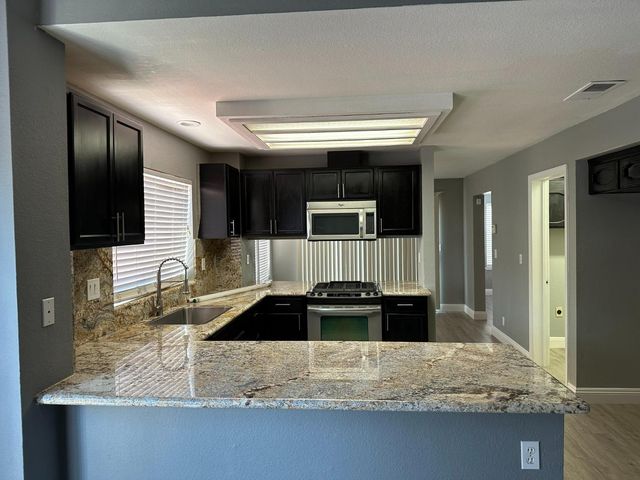 8541 Brisenbourg Way, Antelope, CA 95843