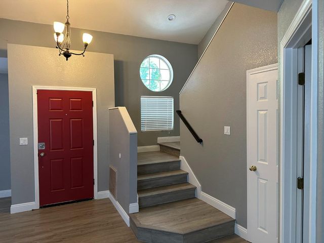 8541 Brisenbourg Way, Antelope, CA 95843