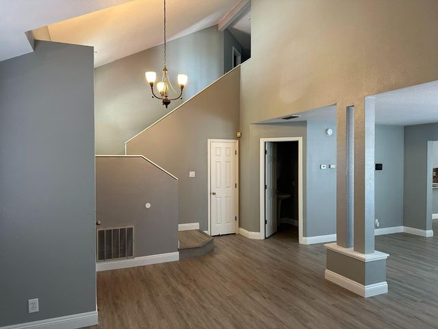 8541 Brisenbourg Way, Antelope, CA 95843