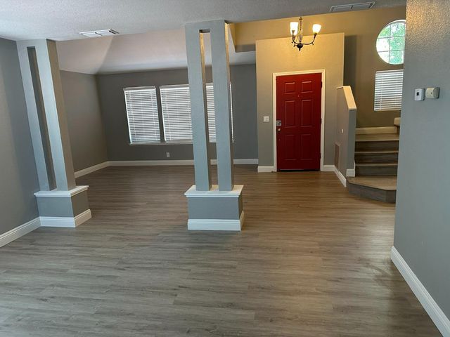 8541 Brisenbourg Way, Antelope, CA 95843